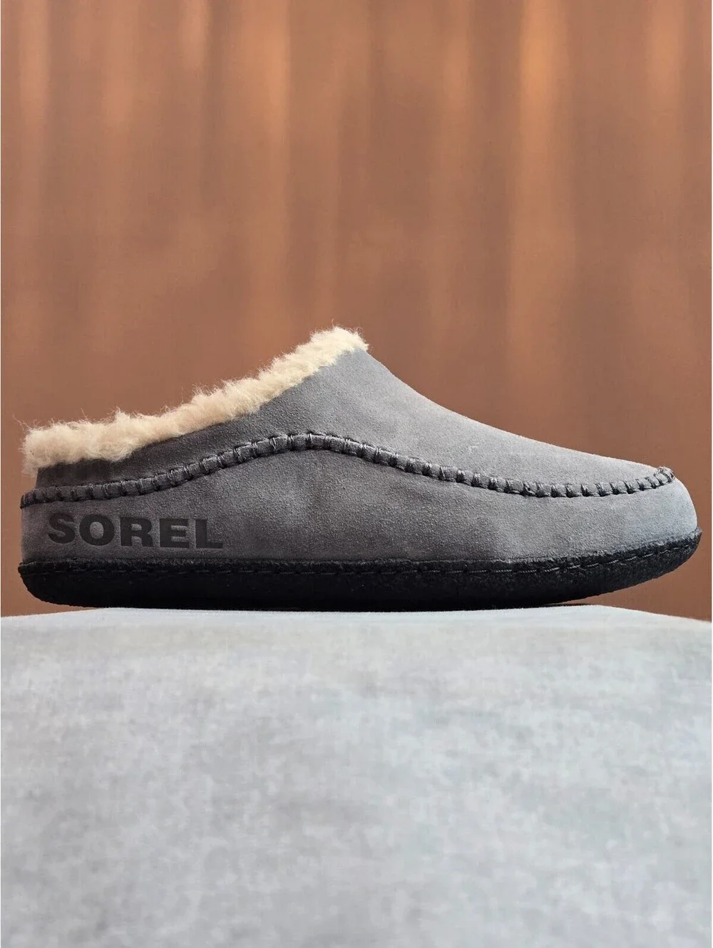 Sorel “Falcon Ridge II” Sherpa Lined Suede Slippers - Quarry Black - Men's 8 NEW